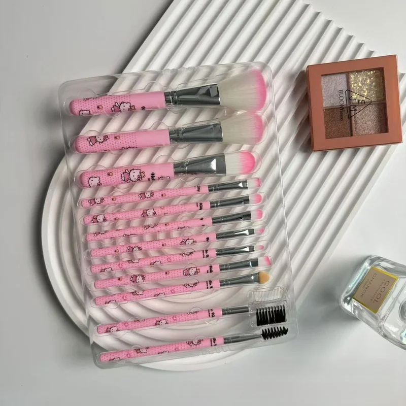 Hello Kitty 12-częściowy zesta – Beauty Makeup Artist recenzja i cena